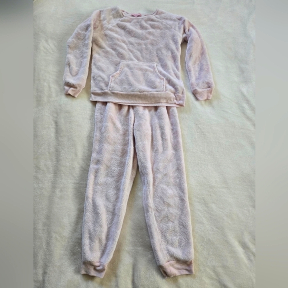 BCBGirls Soft Pink Kids Pajamas Size M